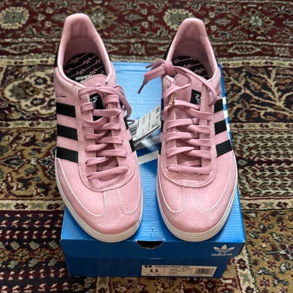 adidas gazelle silver green womens Inter Miami CF Adidas AEROREADY White Jersey Size M Custom Victor 22  Milk  Room: Luxury Streetwear x Vintage x Sneakers